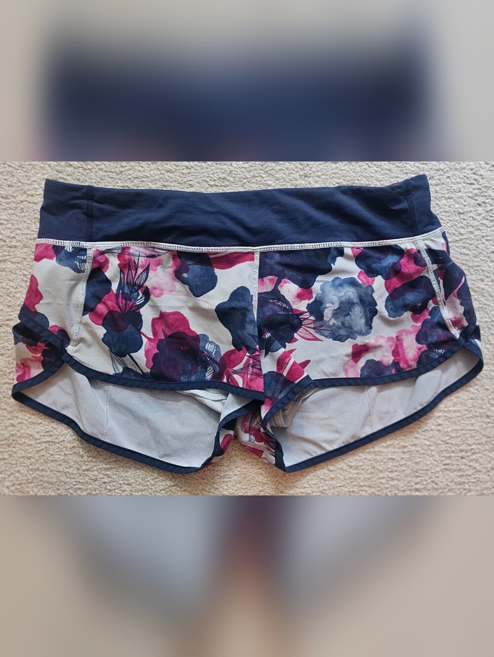 Lululemon Run: Speed Shorts feature a distinct "Inky Floral Ghost Inkwell Bumble - Picture 3 of 8
